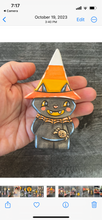 Load image into Gallery viewer, Scarecrow/Witchy Kitteh semi-custom
