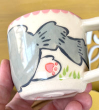 Load image into Gallery viewer, Toe Beans Mug
